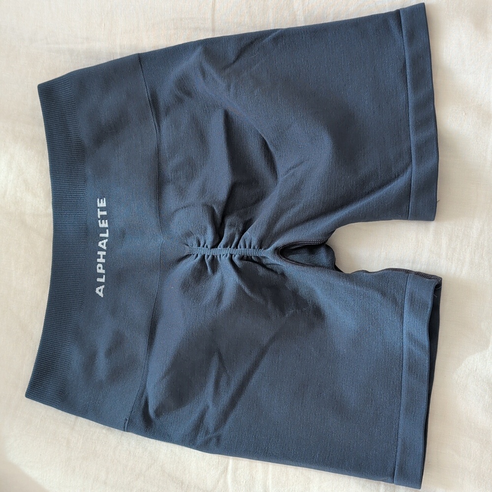 Alphalete Amplify Shorts - Small
